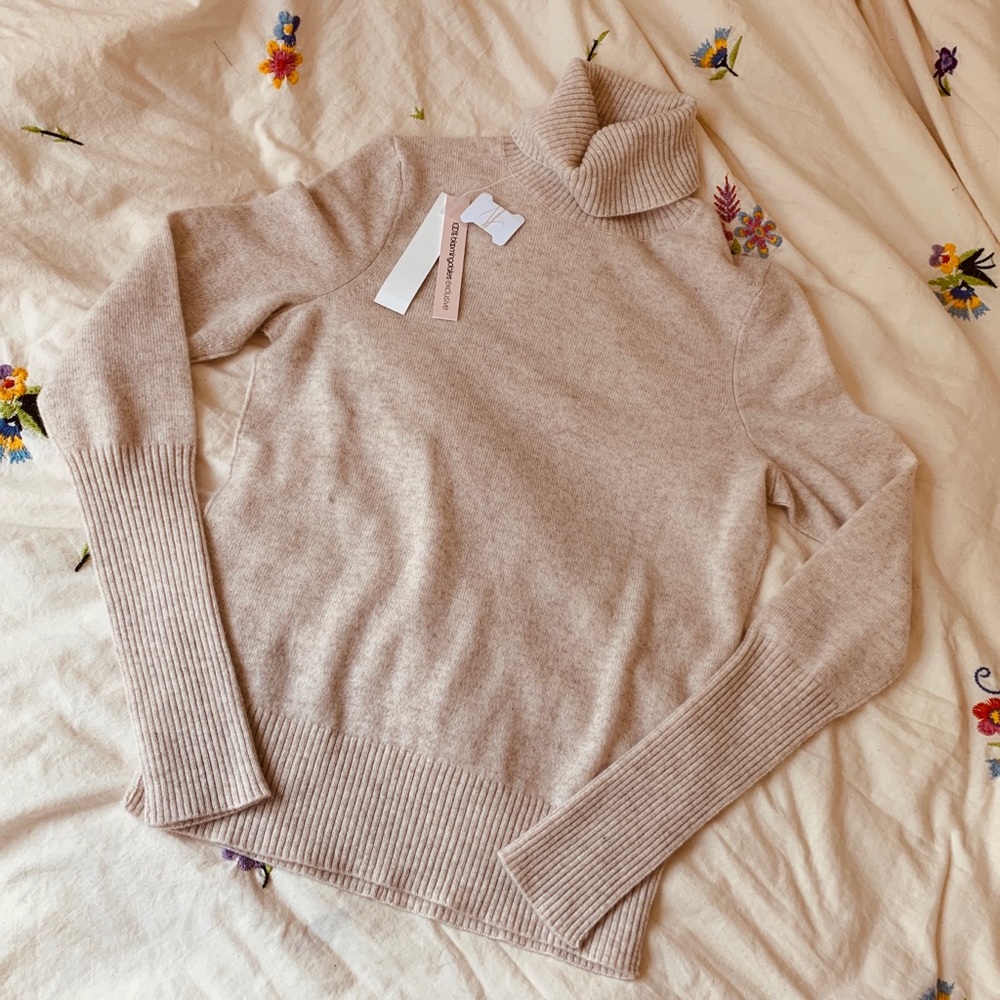 AQUA 100% Cashmere Oatmeal Turtleneck Sweater